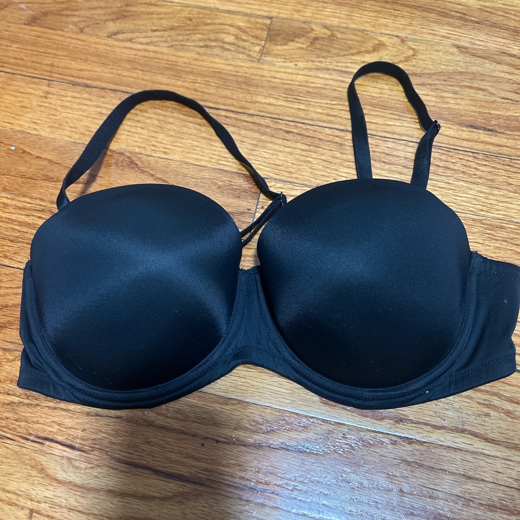 Victoria's Secret Black Convertible Strapless T-Shirt Bra